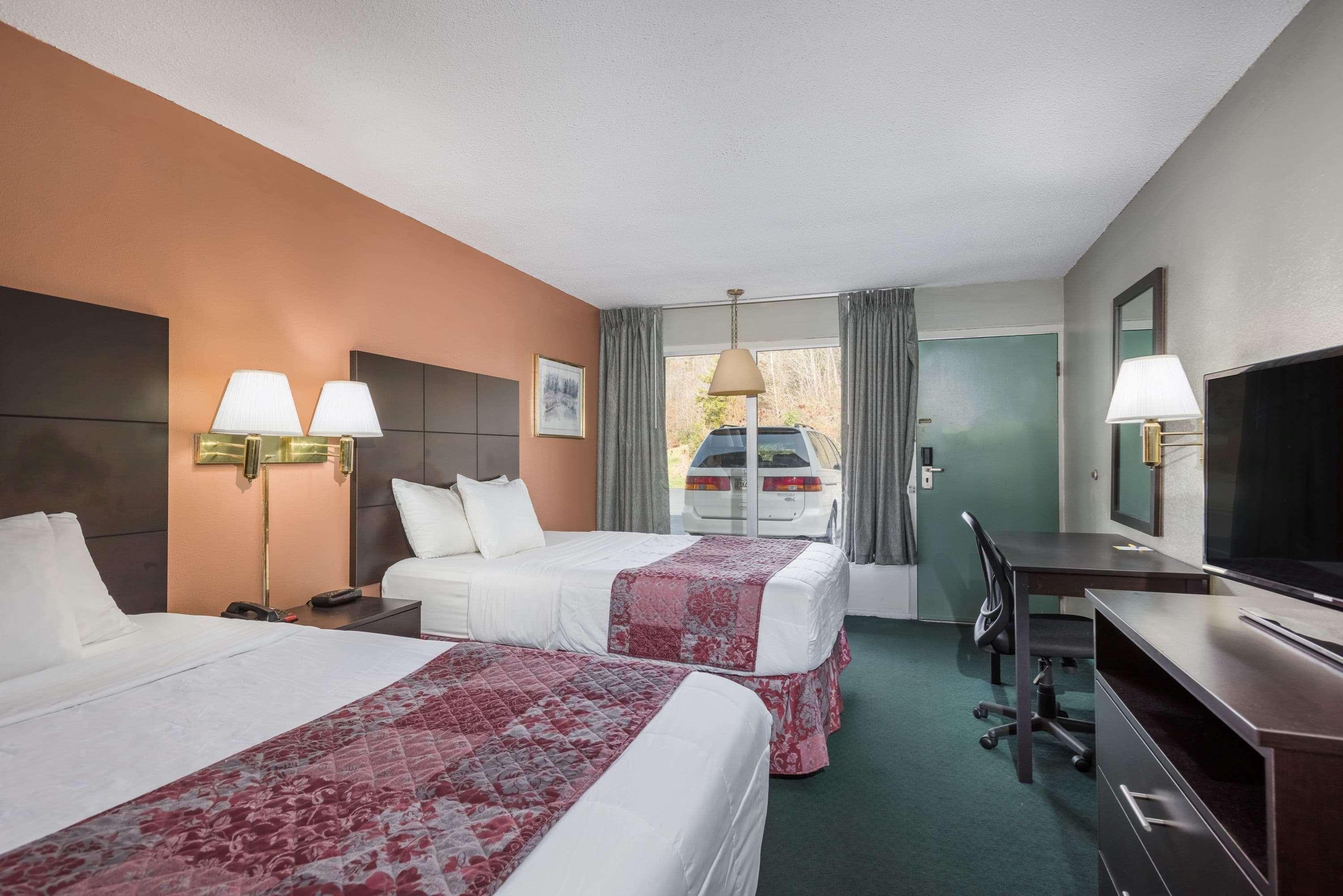 Days Inn By Wyndham Jellico - Tennessee State Line Екстериор снимка