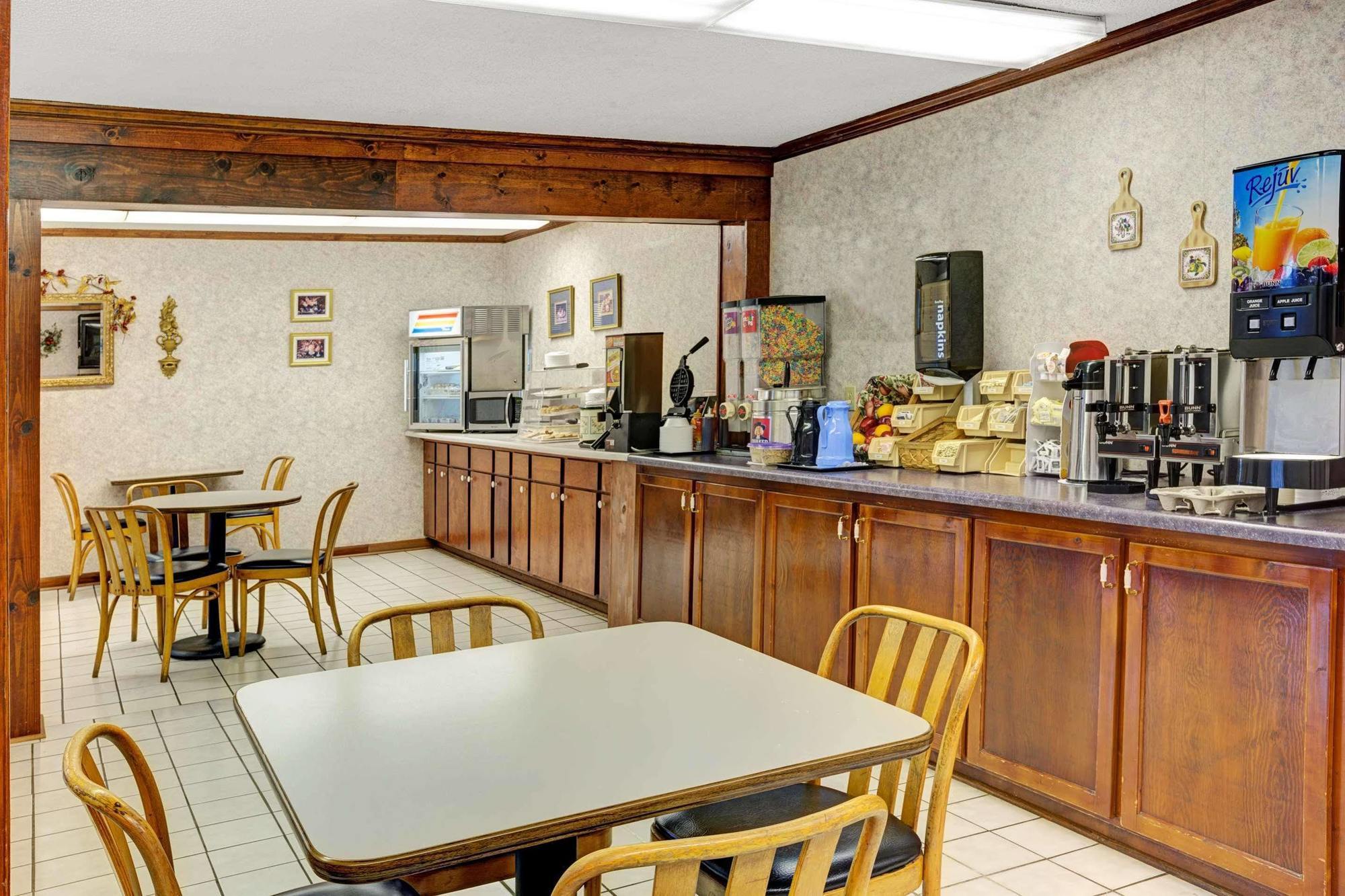 Days Inn By Wyndham Jellico - Tennessee State Line Екстериор снимка